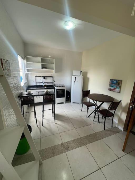 Apartment 303-apartamento Proximo Ao Shopping Velha Vila Velha (Espirito Santo)